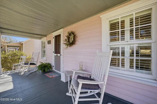 $449,000 | 410 Phillips Street, Edenton, NC 27932