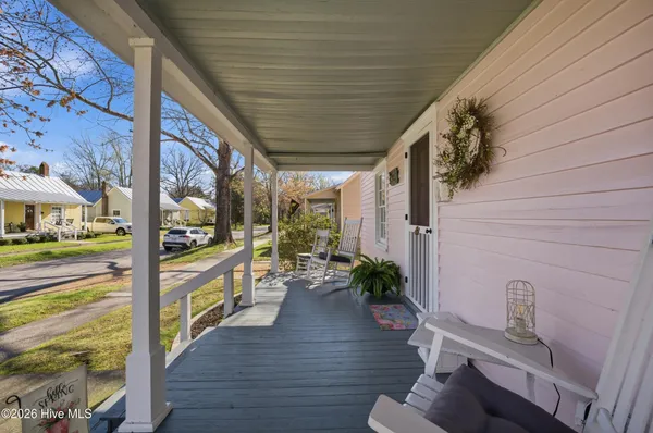 $449,000 | 410 Phillips Street, Edenton, NC 27932