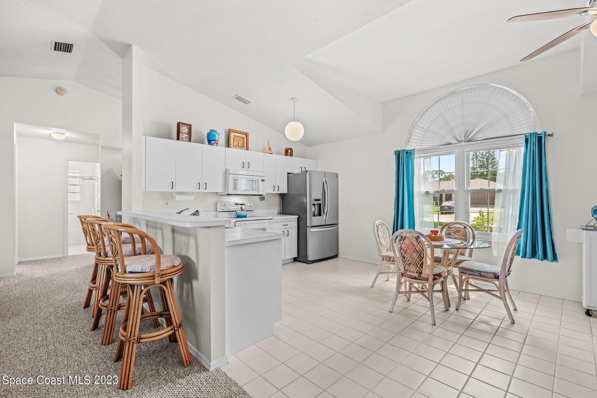 407 Godfrey Road Southeast Palm Bay, FL 32909 - Photo 4 of 25 407 Godfrey Rd - 10