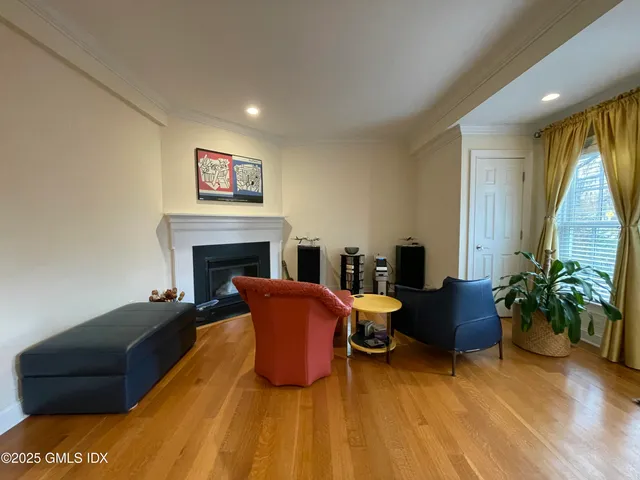 $1,350,000 | 1 Northfield Street, Unit B, Greenwich, CT 06830