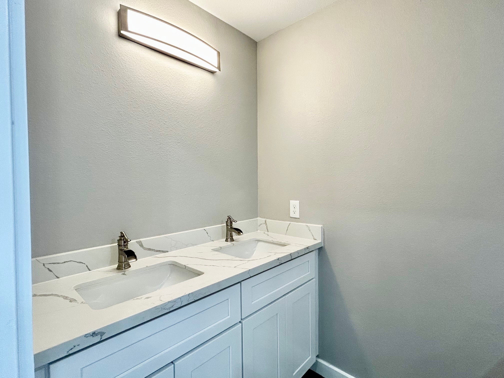 4103 Coon Street Bacliff, TX 77518 - Photo 13 of 14 Primary bath