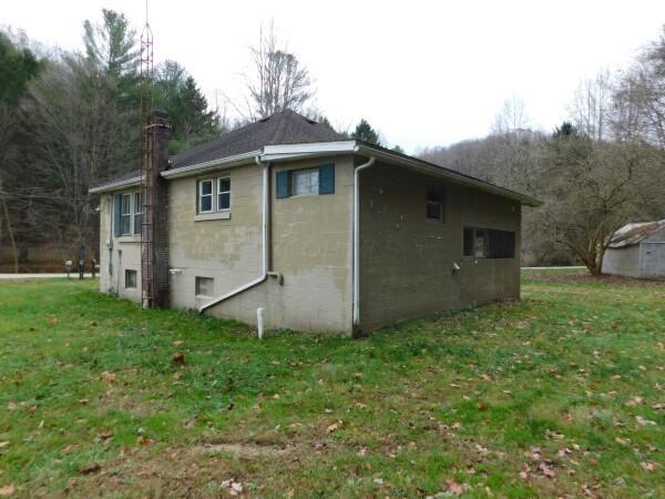 26814 Wild Cat Road Rockbridge, OH 43149 - Photo 3 of 17 009