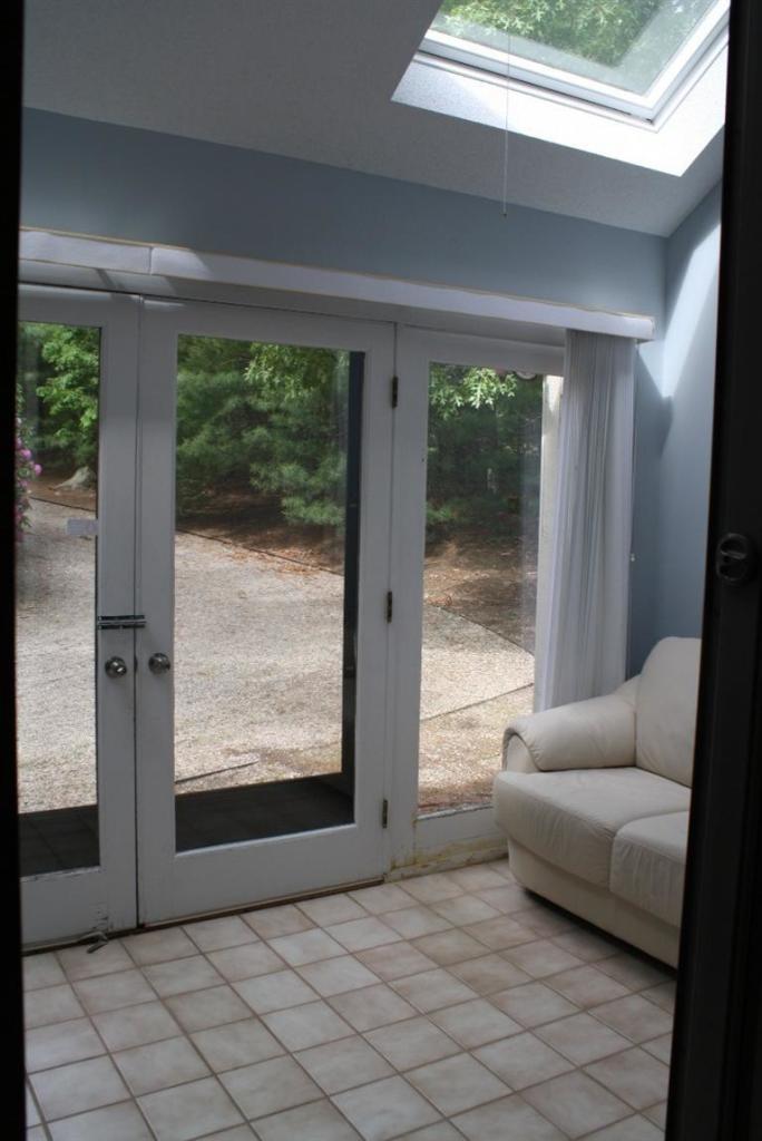 103 Paddock Circle Mashpee, MA 02649 - Photo 14 of 27 a living room with windows