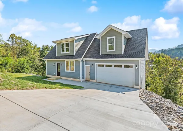 $695,000 | 148 Amblers Knl Road, Weaverville, NC 28787