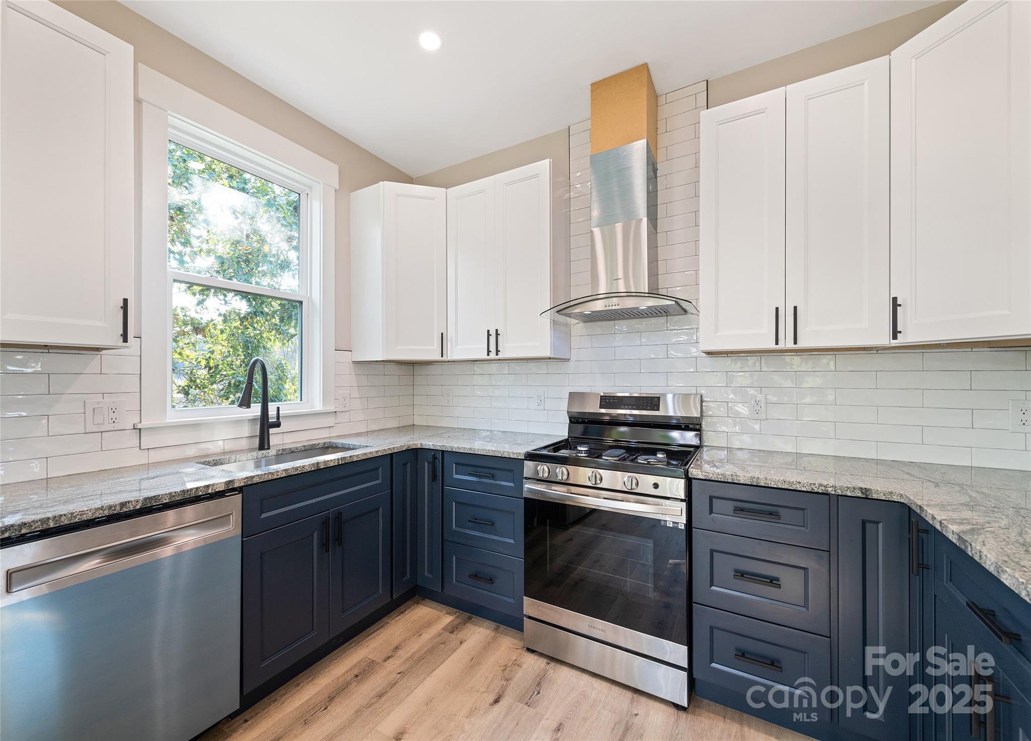 148 Amblers Knl Road Weaverville, NC 28787 - Photo 5 of 33