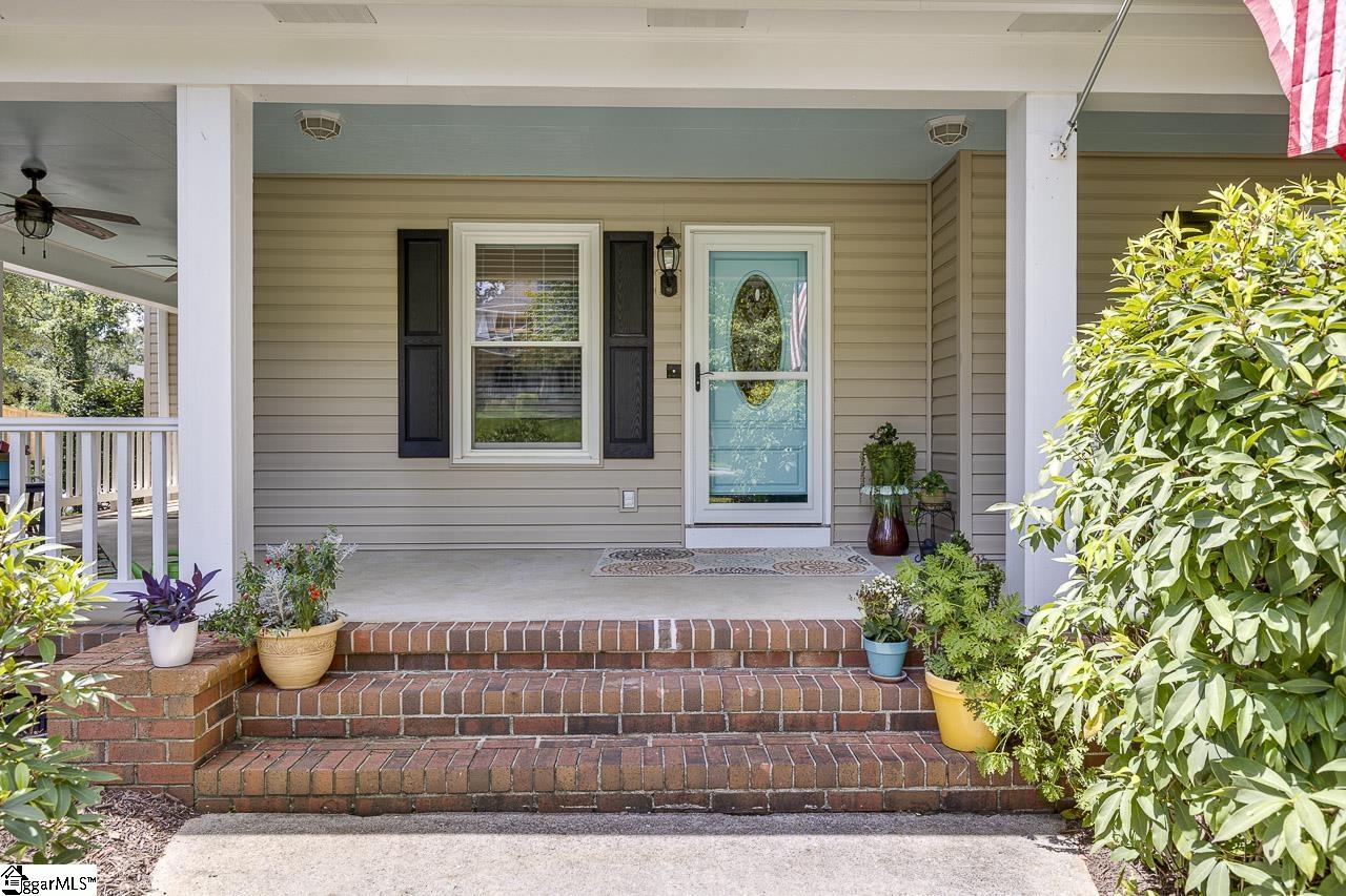 102 West Hackney Road Greer, SC 29650 - Photo 4 of 33 Gallery Image 4