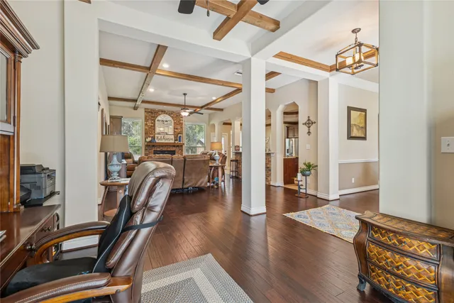 $790,000 | 118 Roosevelt Drive, Shepherd, TX 77371