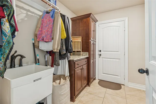 $790,000 | 118 Roosevelt Drive, Shepherd, TX 77371