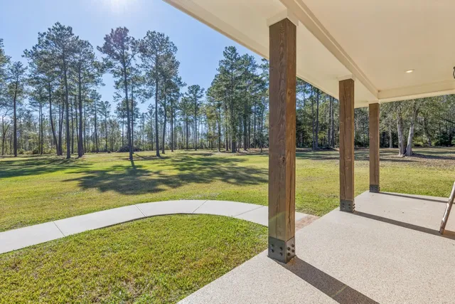 $790,000 | 118 Roosevelt Drive, Shepherd, TX 77371