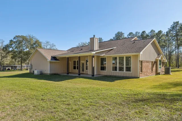 $790,000 | 118 Roosevelt Drive, Shepherd, TX 77371