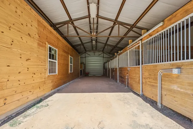 $790,000 | 118 Roosevelt Drive, Shepherd, TX 77371