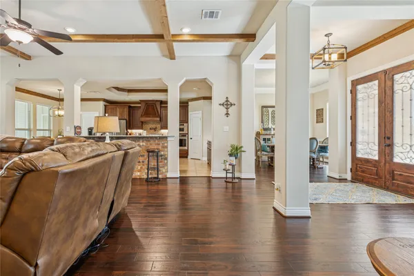 $780,000 | 118 Roosevelt Drive, Shepherd, TX 77371