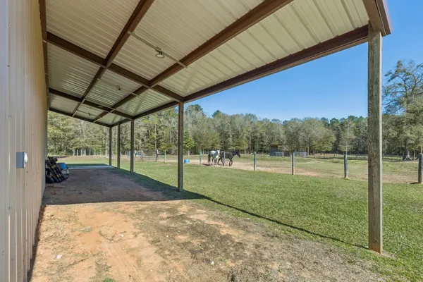 $780,000 | 118 Roosevelt Drive, Shepherd, TX 77371