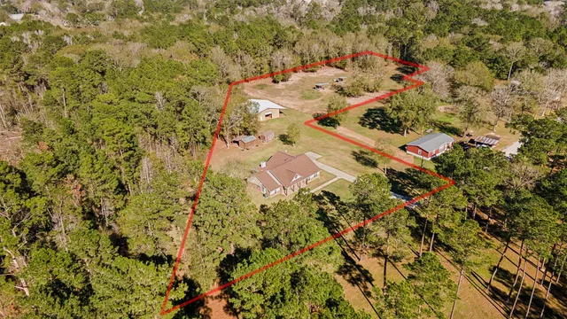 $790,000 | 118 Roosevelt Drive, Shepherd, TX 77371