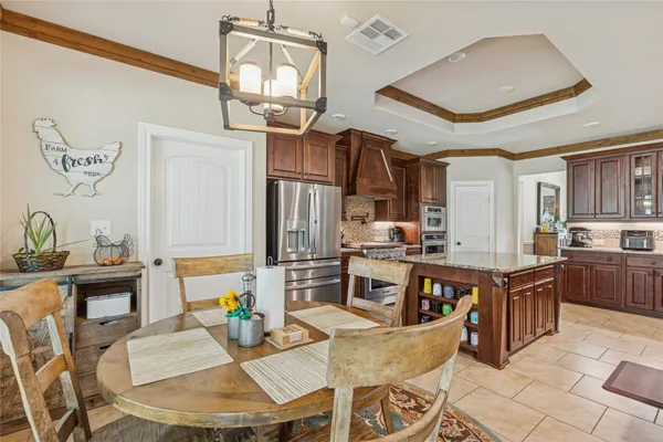 $780,000 | 118 Roosevelt Drive, Shepherd, TX 77371