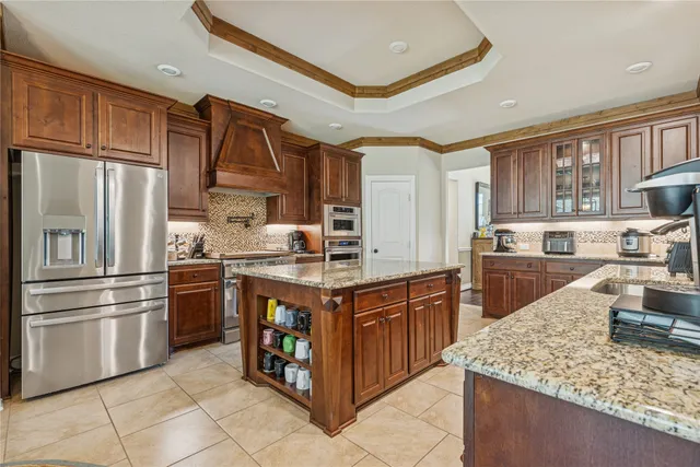 $790,000 | 118 Roosevelt Drive, Shepherd, TX 77371