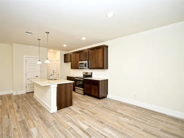 $2,000 | 406 Parkline Drive, Georgetown, TX 78626