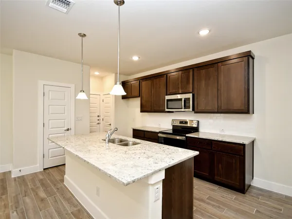 $2,000 | 406 Parkline Drive, Georgetown, TX 78626