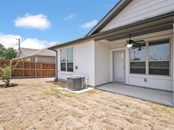 $2,000 | 406 Parkline Drive, Georgetown, TX 78626