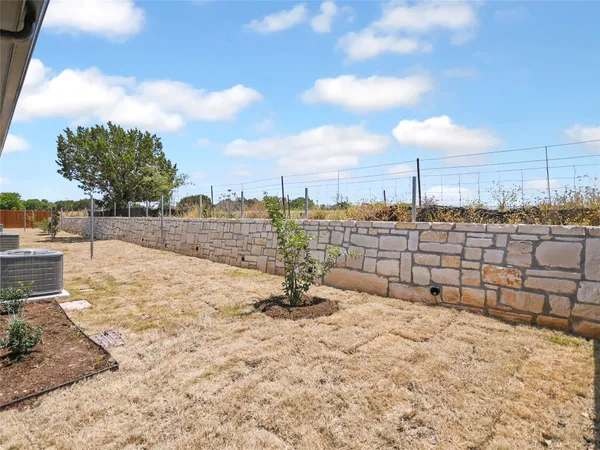 $2,000 | 406 Parkline Drive, Georgetown, TX 78626