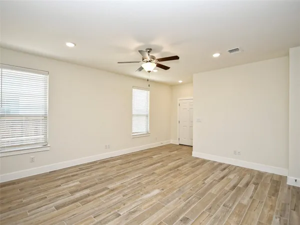 $2,000 | 406 Parkline Drive, Georgetown, TX 78626