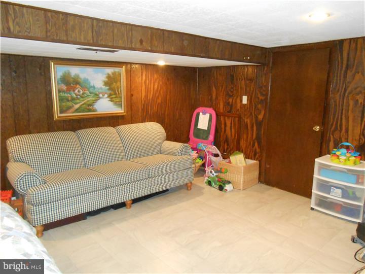 208 Baldwin Avenue Ridley Park, PA 19078 - Photo 17 of 20 Gallery Image 17
