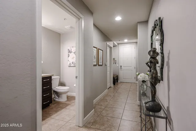 $544,000 | 5450 East Deer Valley Drive, Unit 1186, Phoenix, AZ 85054