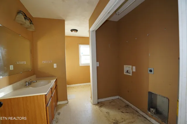 $135,000 | 111 Sunset Avenue, Englewood, TN 37329