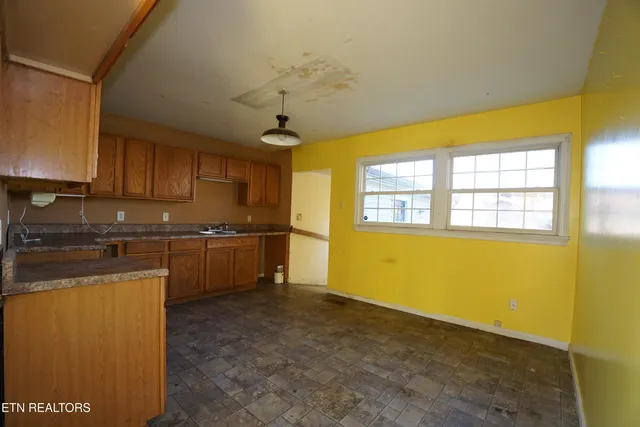 $135,000 | 111 Sunset Avenue, Englewood, TN 37329