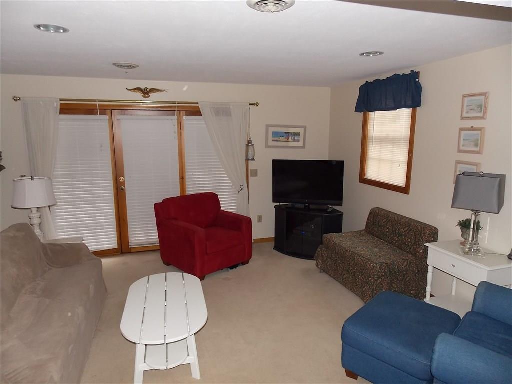 51 Beacon Street, Unit 2 York, ME 03909 - Photo 4 of 14 Photo