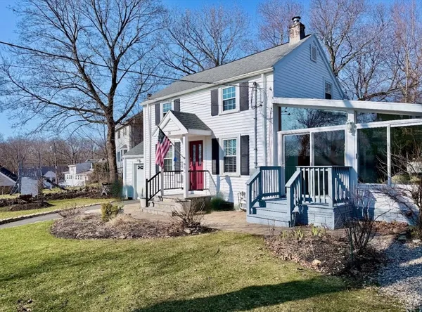 $898,000 | 14 Eldridge Place, Westwood, MA 02090