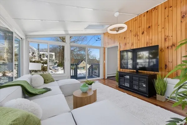 $898,000 | 14 Eldridge Place, Westwood, MA 02090