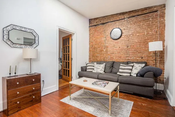 $2,700 | 710 Bloomfield Street, Unit 3, Hoboken, NJ 07030