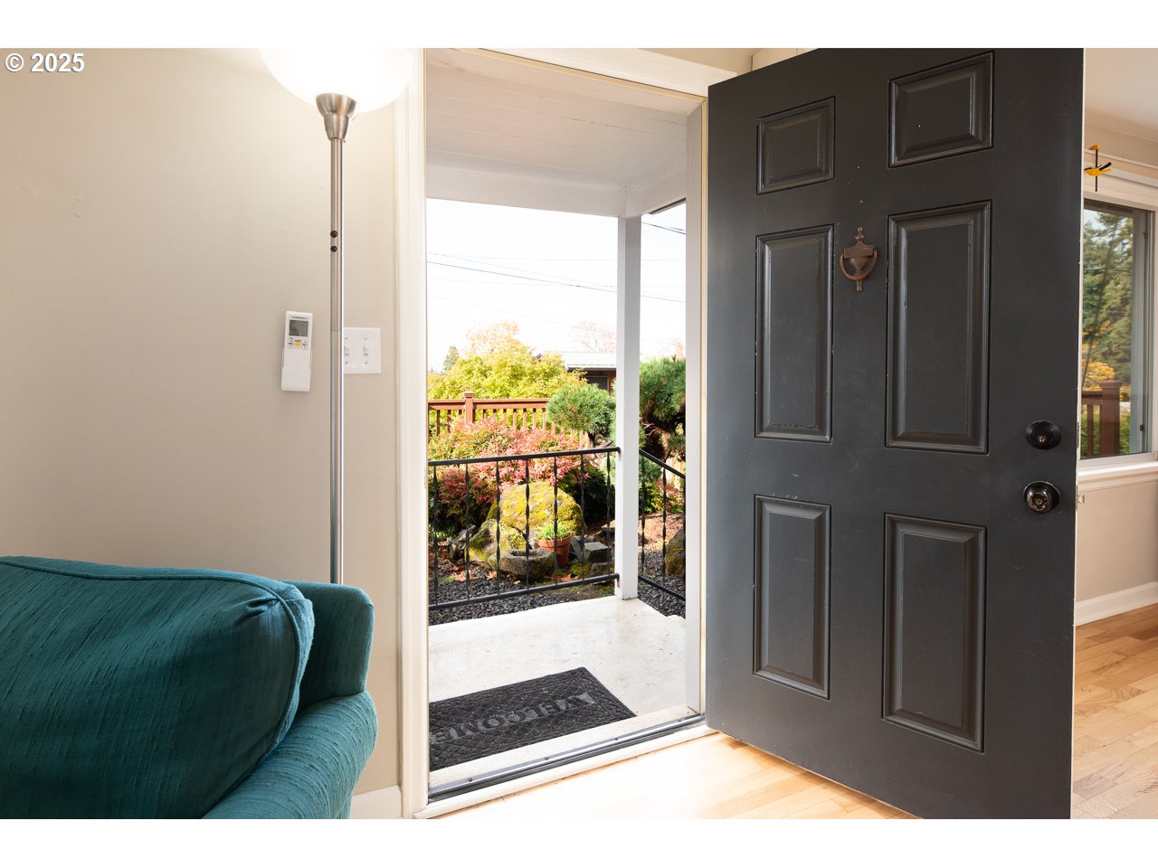 2575 Chula Vista Boulevard Eugene, OR 97403 - Photo 6 of 40 a view of a bedroom