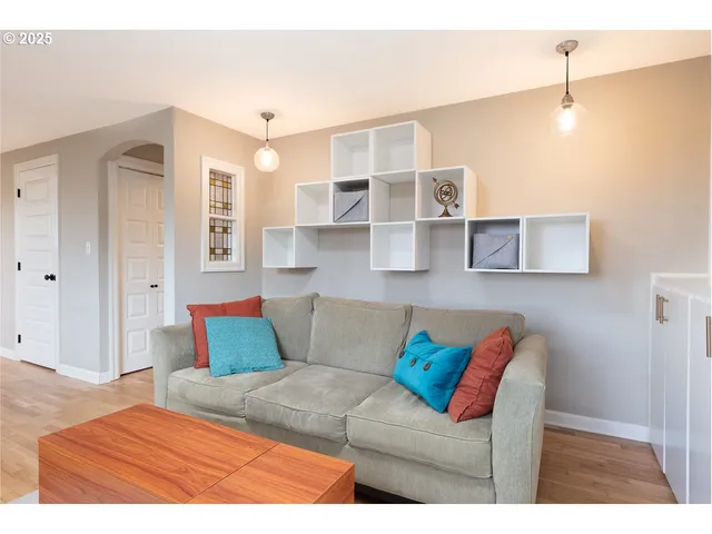 $580,000 | 2575 Chula Vista Boulevard, Eugene, OR 97403