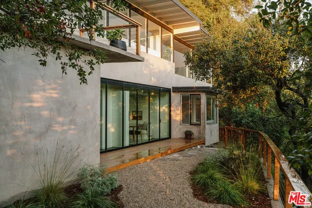 $2,775,000 | 910 Glen Oaks Boulevard, Pasadena, CA 91105