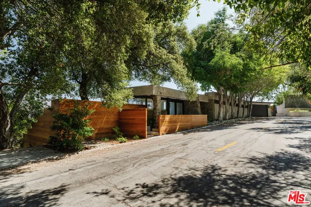 $2,775,000 | 910 Glen Oaks Boulevard, Pasadena, CA 91105