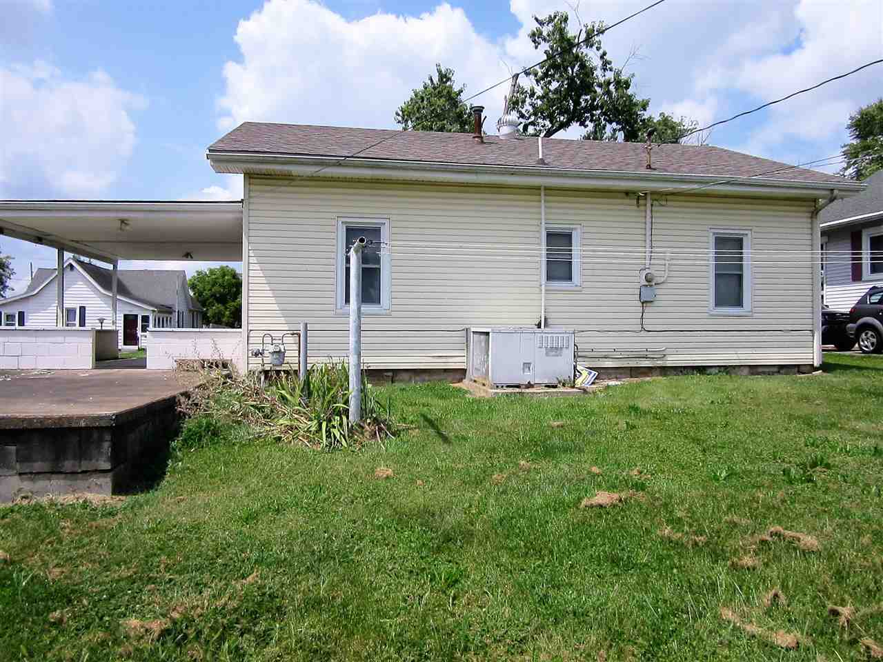 814 R Street Bedford, IN 47421 - Photo 10 of 12 Gallery Image 10