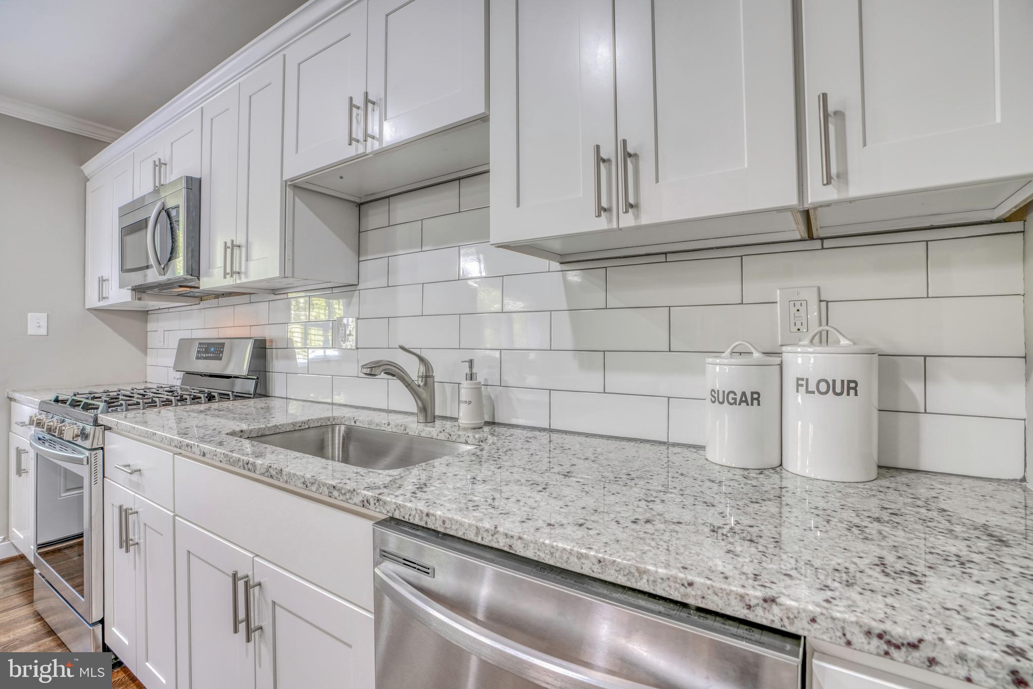 5621 Arnhem Road Baltimore, MD 21206 - Photo 18 of 62 Kitchen