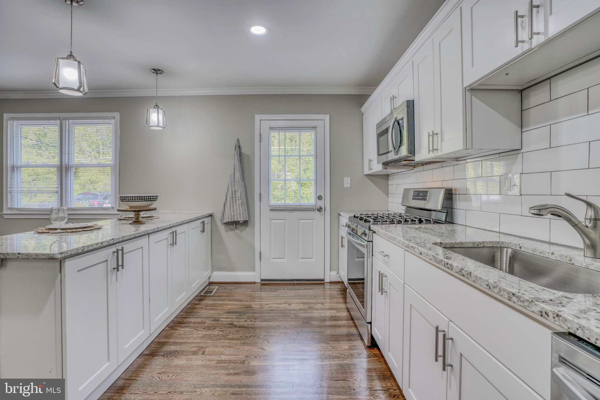 5621 Arnhem Road Baltimore, MD 21206 - Photo 19 of 62 Kitchen