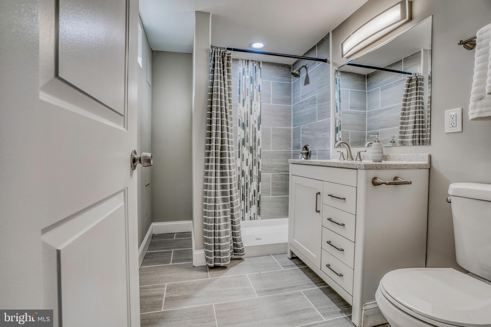 5621 Arnhem Road Baltimore, MD 21206 - Photo 37 of 62 Bathroom