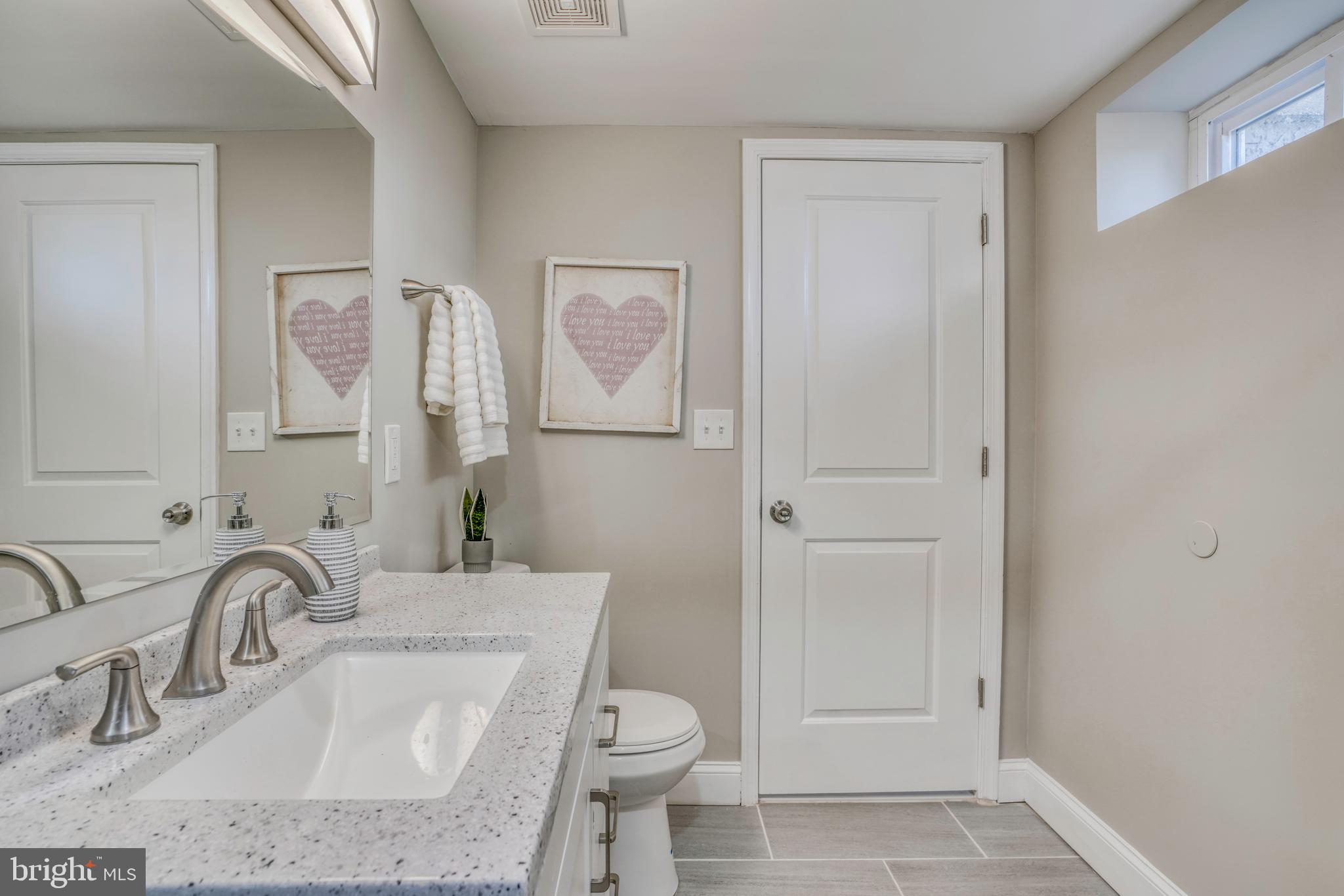 5621 Arnhem Road Baltimore, MD 21206 - Photo 40 of 62 Bathroom