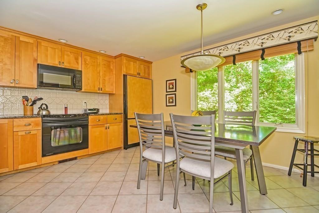 103 Brook Road Sharon, MA 02067 - Photo 6 of 16 Gallery Image 6