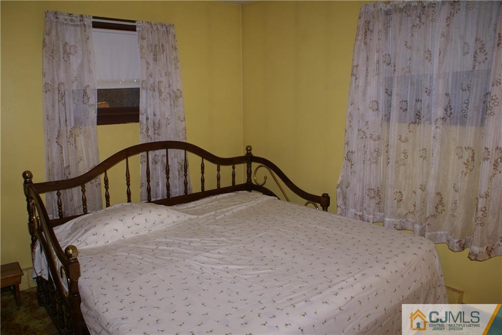 387 Pleasant Valley Road Old Bridge, NJ 08857 - Photo 7 of 10 Gallery Image 7