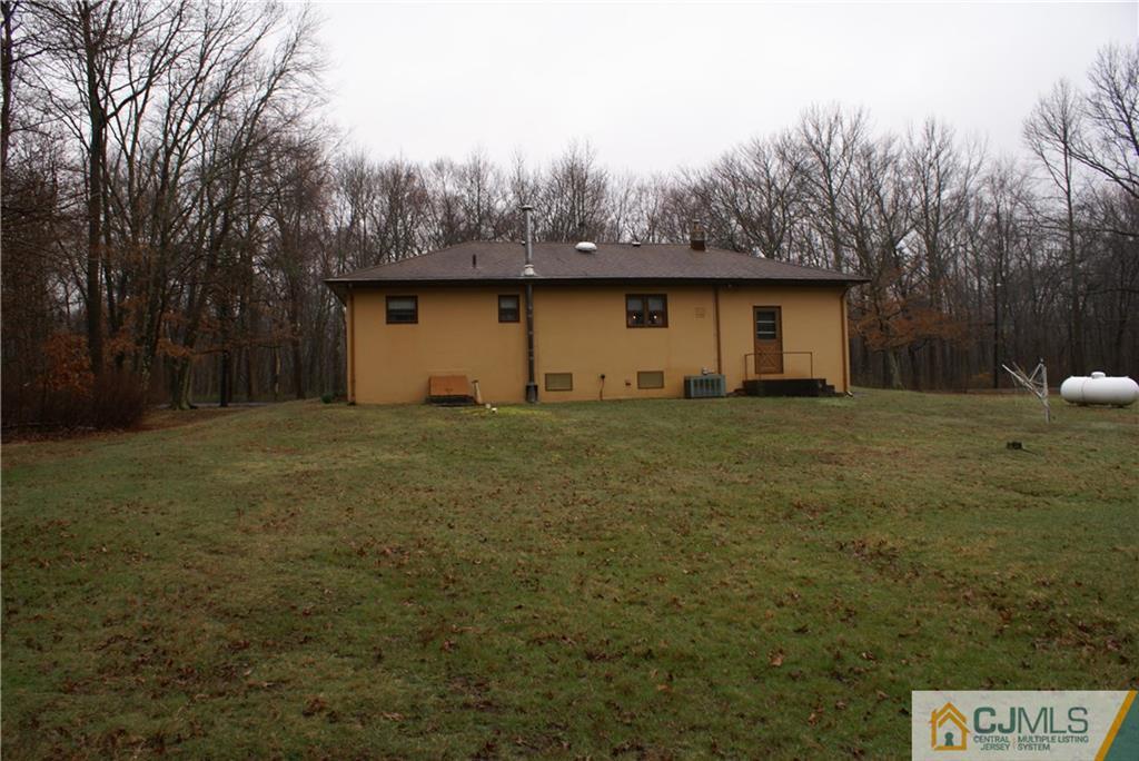 387 Pleasant Valley Road Old Bridge, NJ 08857 - Photo 9 of 10 Gallery Image 9