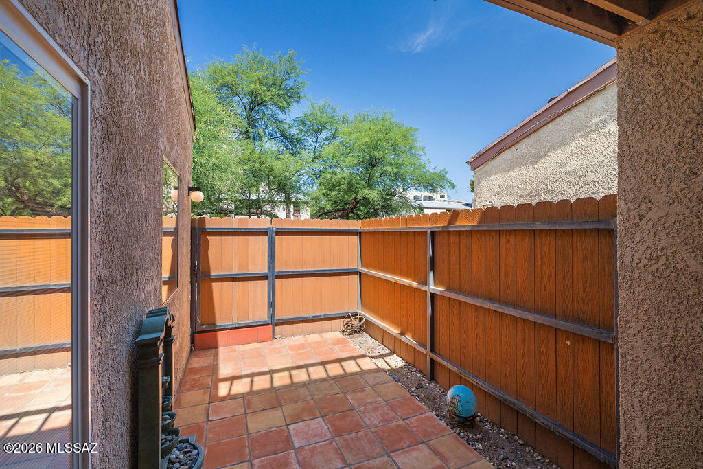 3750 North Country Club Road, Unit 64 Tucson, AZ 85716 - Photo 36 of 42 DSC09178