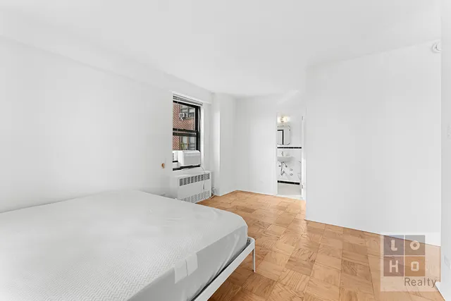 $759,000 | 266 East Broadway, Unit B1208 | Lower East Side