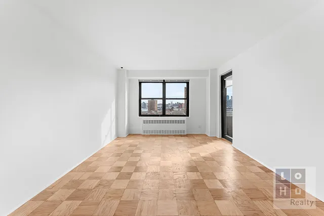 $759,000 | 266 East Broadway, Unit B1208 | Lower East Side