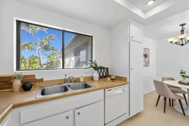 $479,000 | 3468 Los Mochis Way, Oceanside, CA 92056