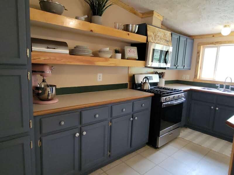 6414 West 18 Road Mesick, MI 49668 - Photo 6 of 53 Countertops galore